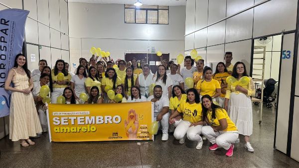 Centro Educacional Adamantina - professores e alunos